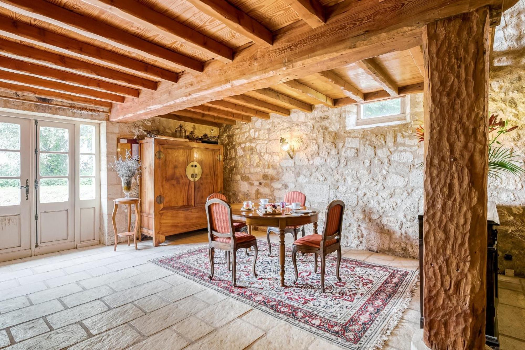 Chateau De La Vieille Chapelle Lugon et l’Ile du Carney Екстериор снимка