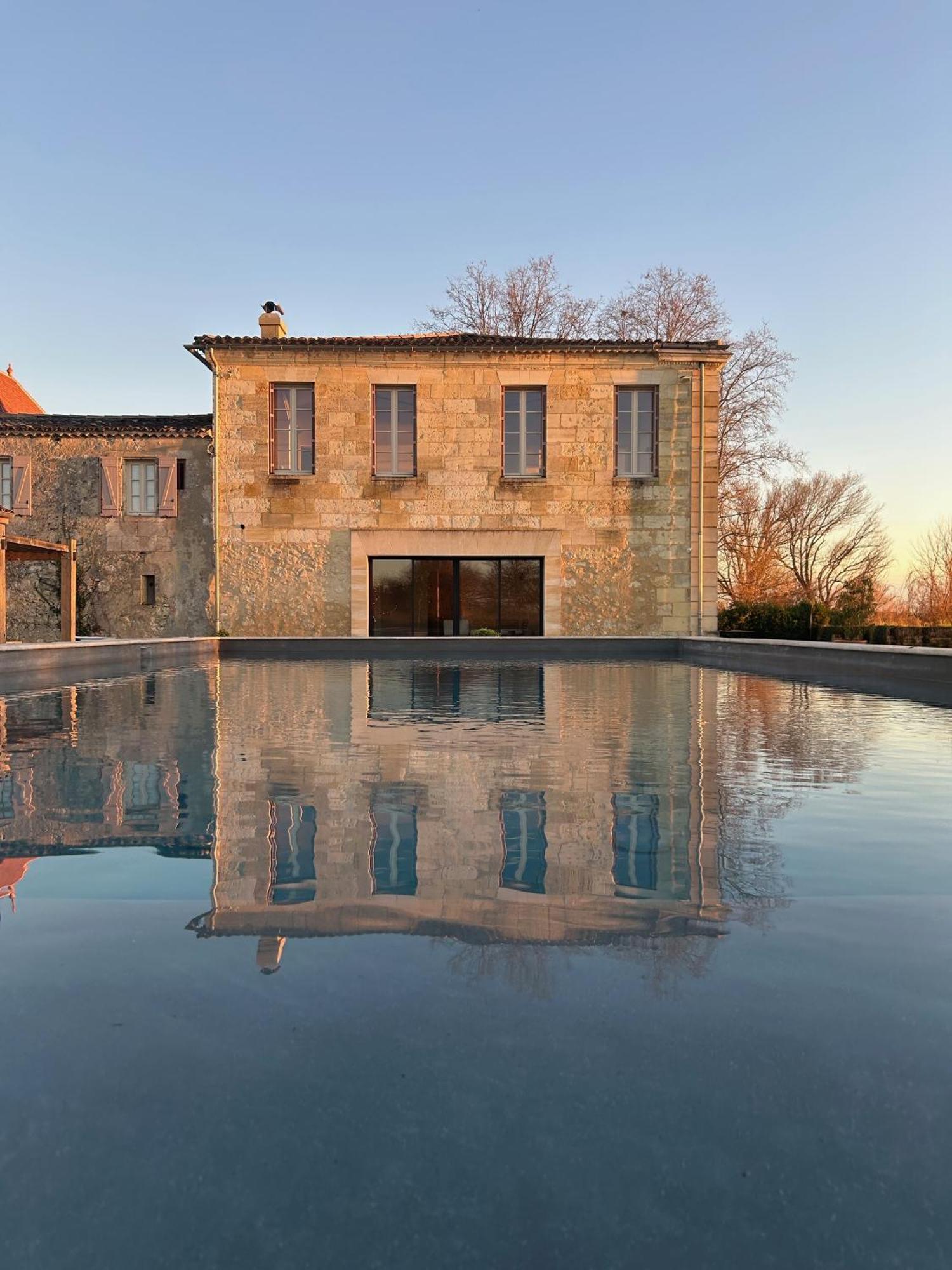Chateau De La Vieille Chapelle Lugon et l’Ile du Carney Екстериор снимка