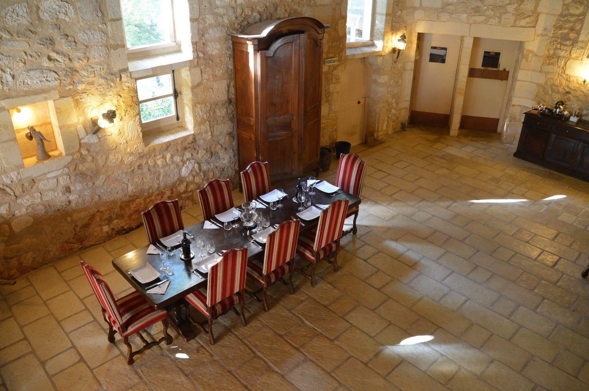 Chateau De La Vieille Chapelle Lugon et l’Ile du Carney Екстериор снимка